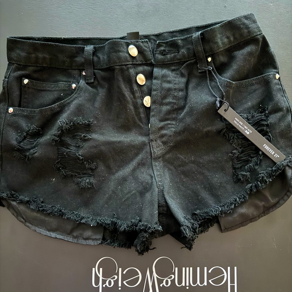 Forever 21 Black Jean shorts